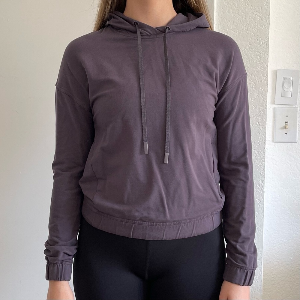 lululemon Twisted and Tucked Pullover Hoodie